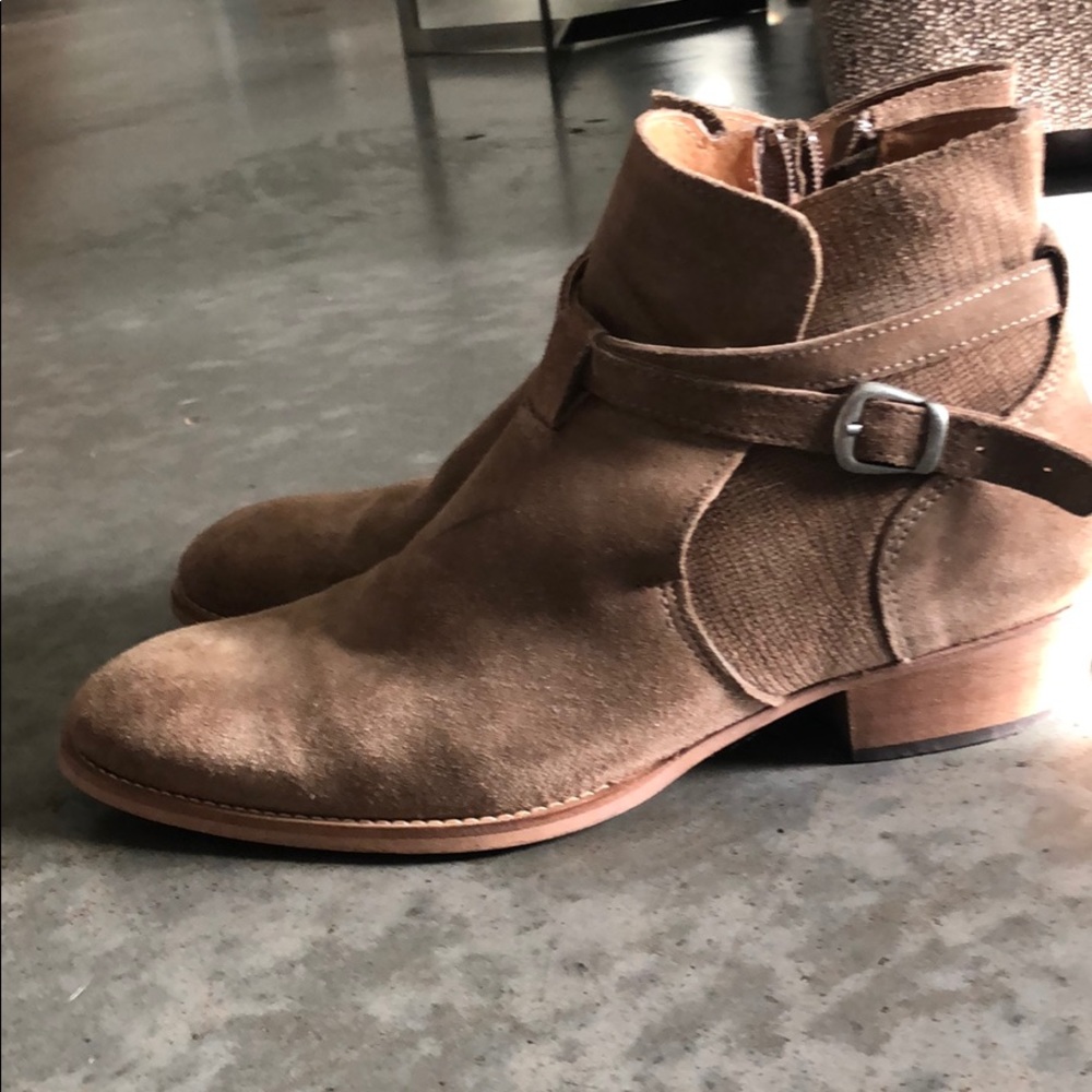 TopMan Chelsea Boots size 42 in Tan